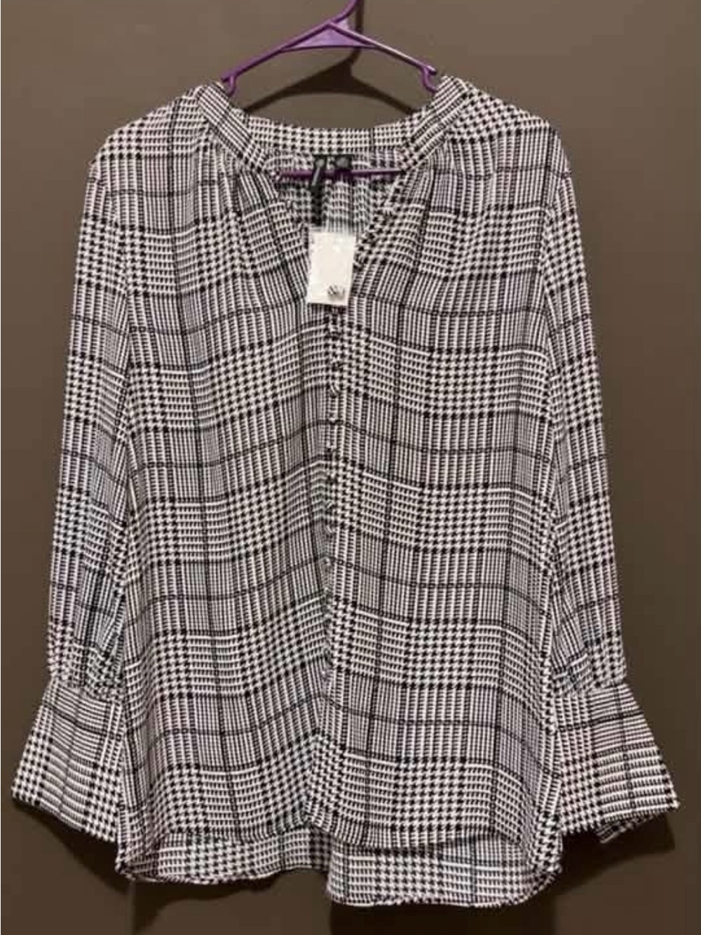NWT MEDIUM Women's Black & White Plaid Button-Front Blouse